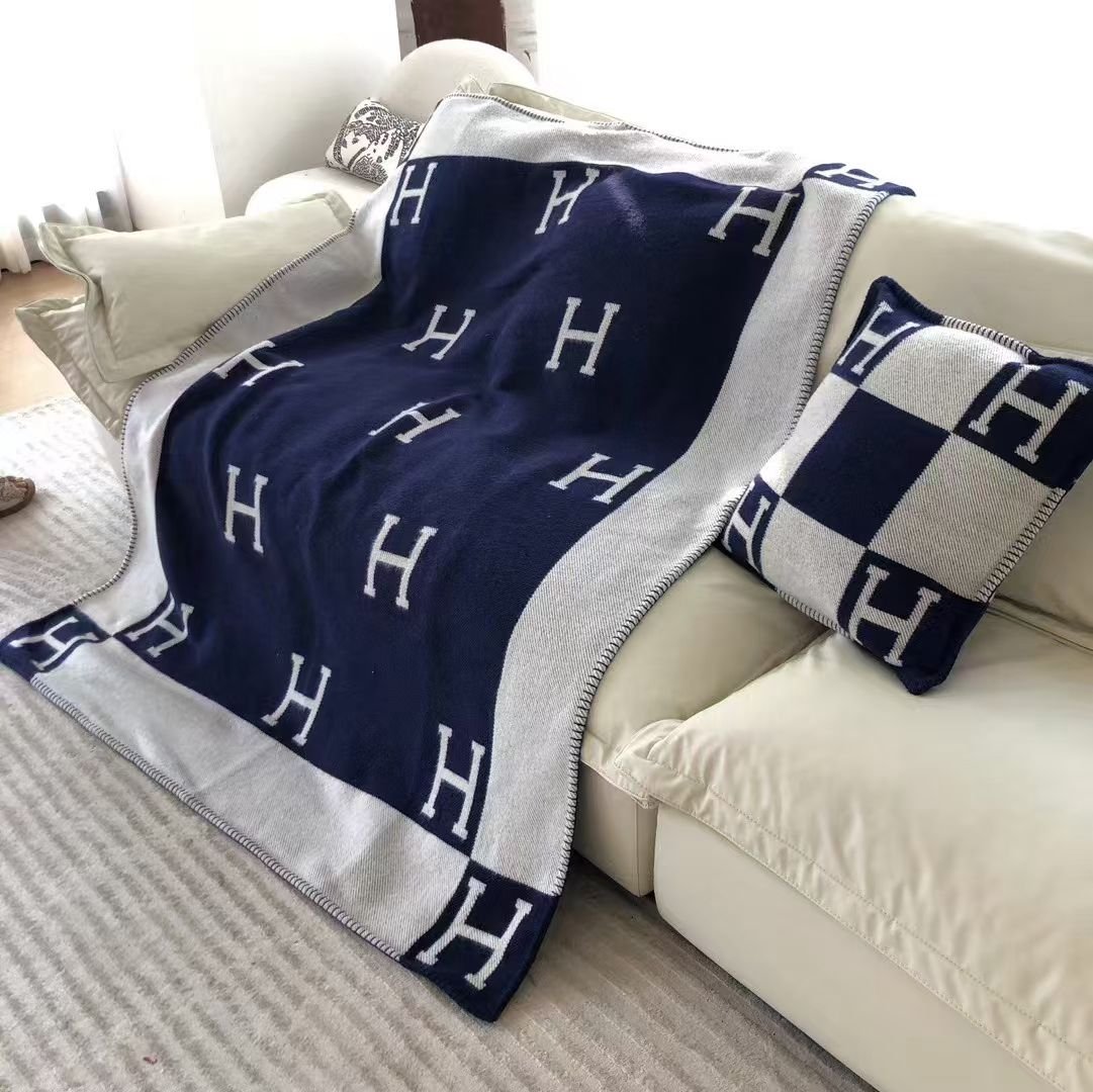 Hermes Blanket, Master Quality with different colors available. - Hermes Blankets and Pillows | Buy Online in UAE